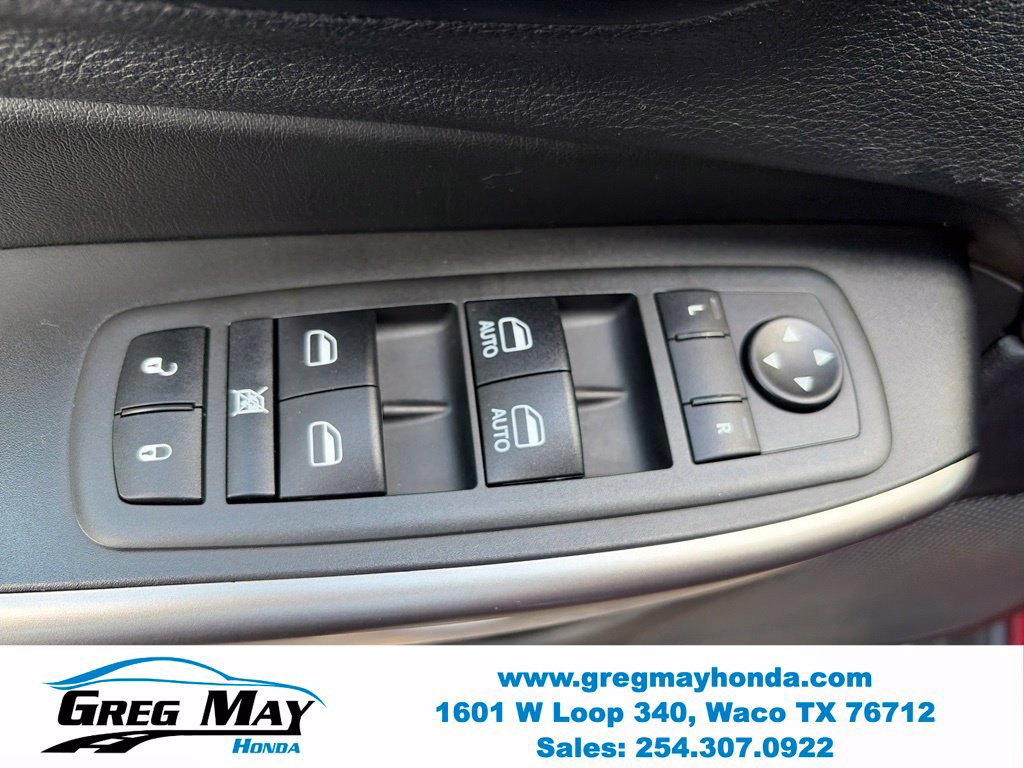 Used 2021 Jeep Cherokee Latitude FWD image 23