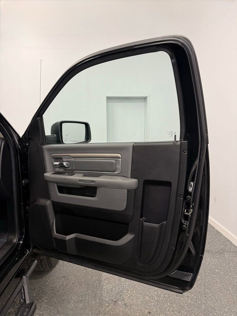 Used 2014 RAM 1500 Express image 20