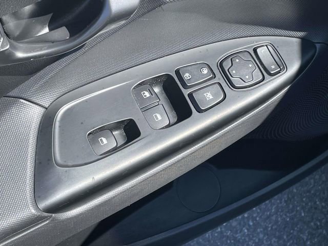 Used 2019 Hyundai Veloster 2.0 FWD image 11