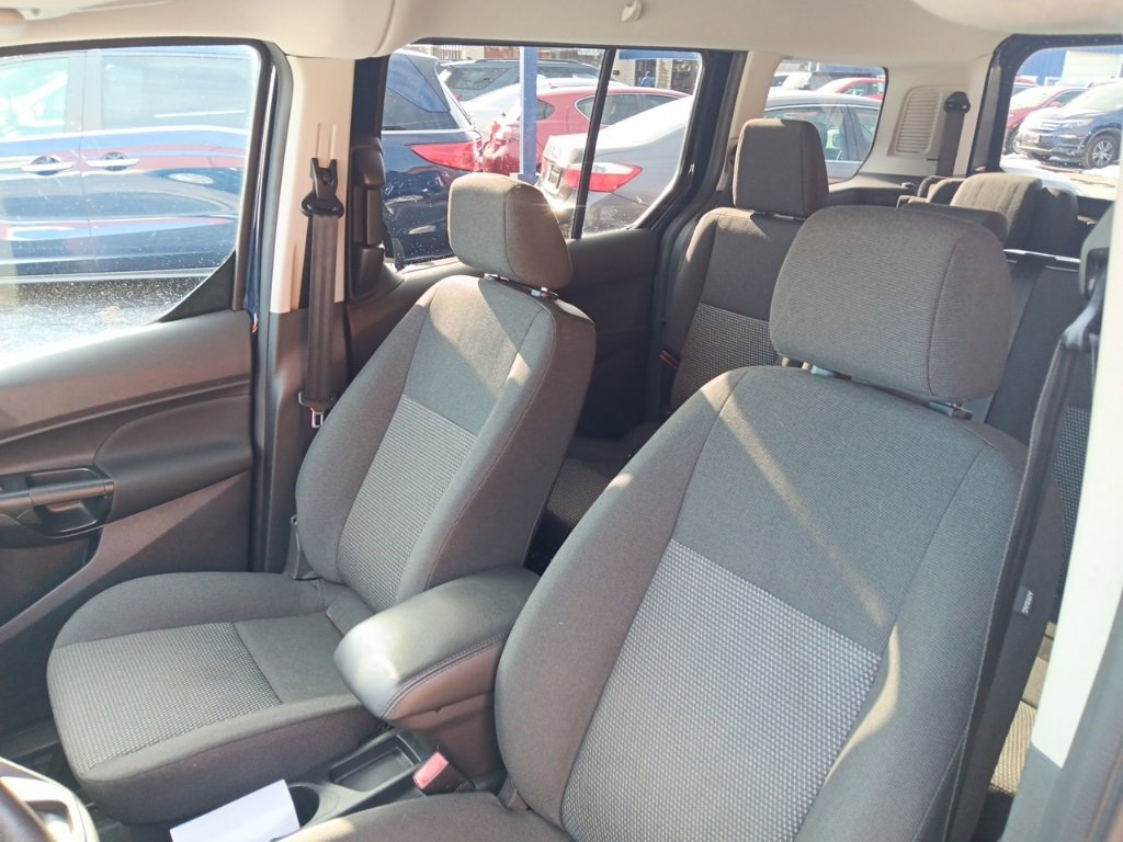 Used 2017 Ford Transit Connect XL image 6