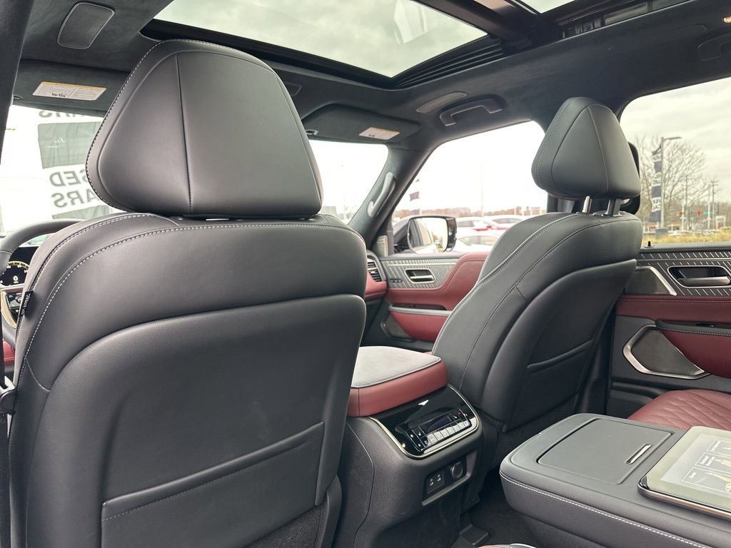 New 2026 INFINITI QX80 Autograph w/ Premium Cargo Package image 31