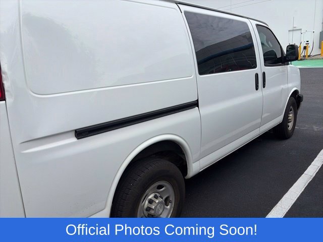 Certified 2020 GMC Savana 2500 w/ Driver Convenience Package RWD image 4