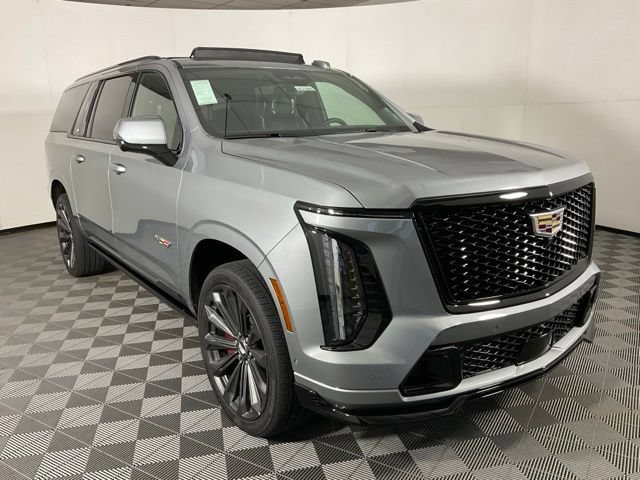 New 2026 Cadillac Escalade ESV V AWD/4WD image 3