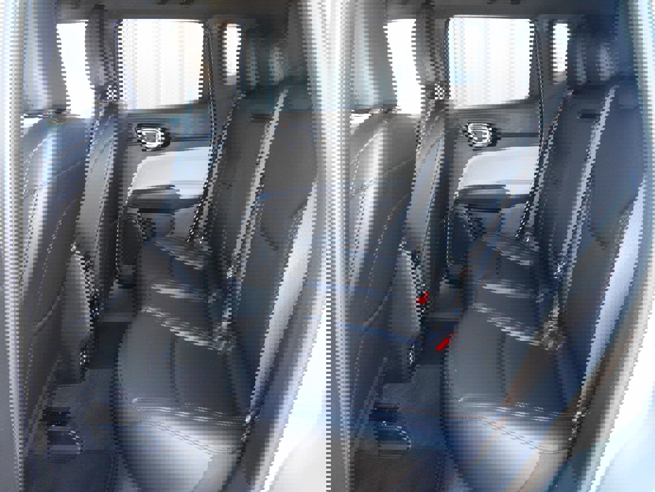 Certified 2024 Jeep Compass Limited w/ Sun and Sound Group image 7