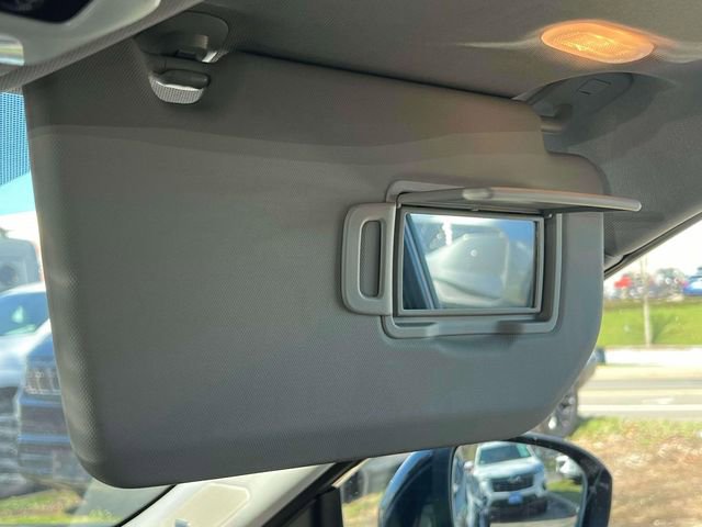 Used 2023 Nissan Rogue SL w/ SL Premium Package image 31