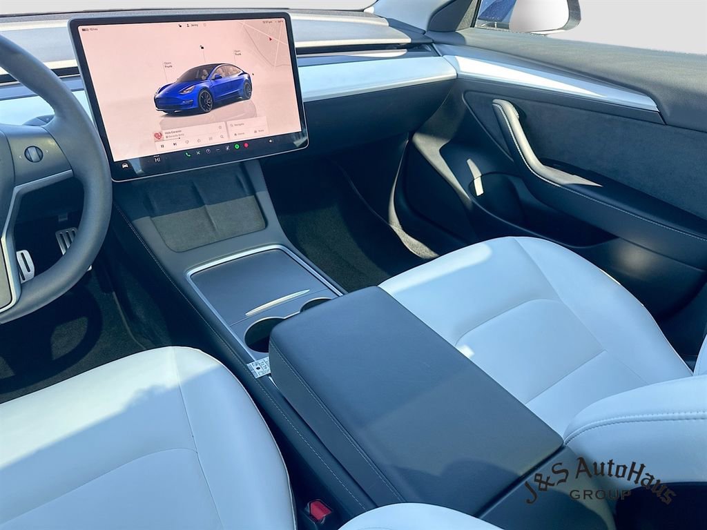 Used 2023 Tesla Model 3 Performance image 31