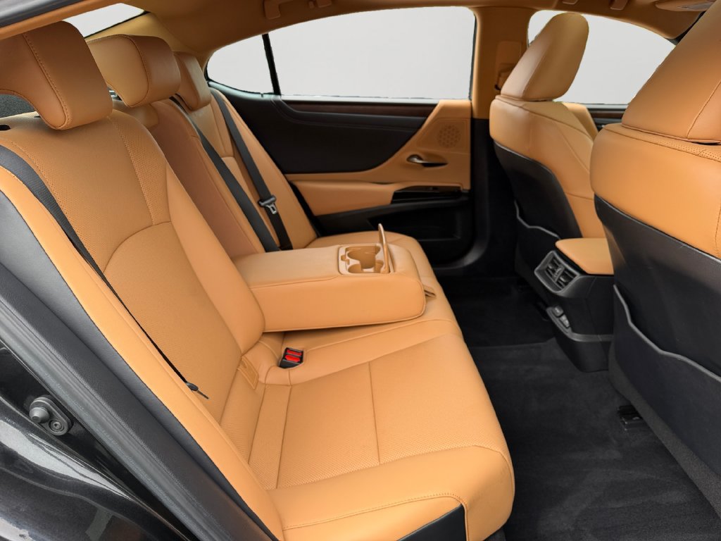 Certified 2024 Lexus ES 350 w/ Premium Package FWD image 9