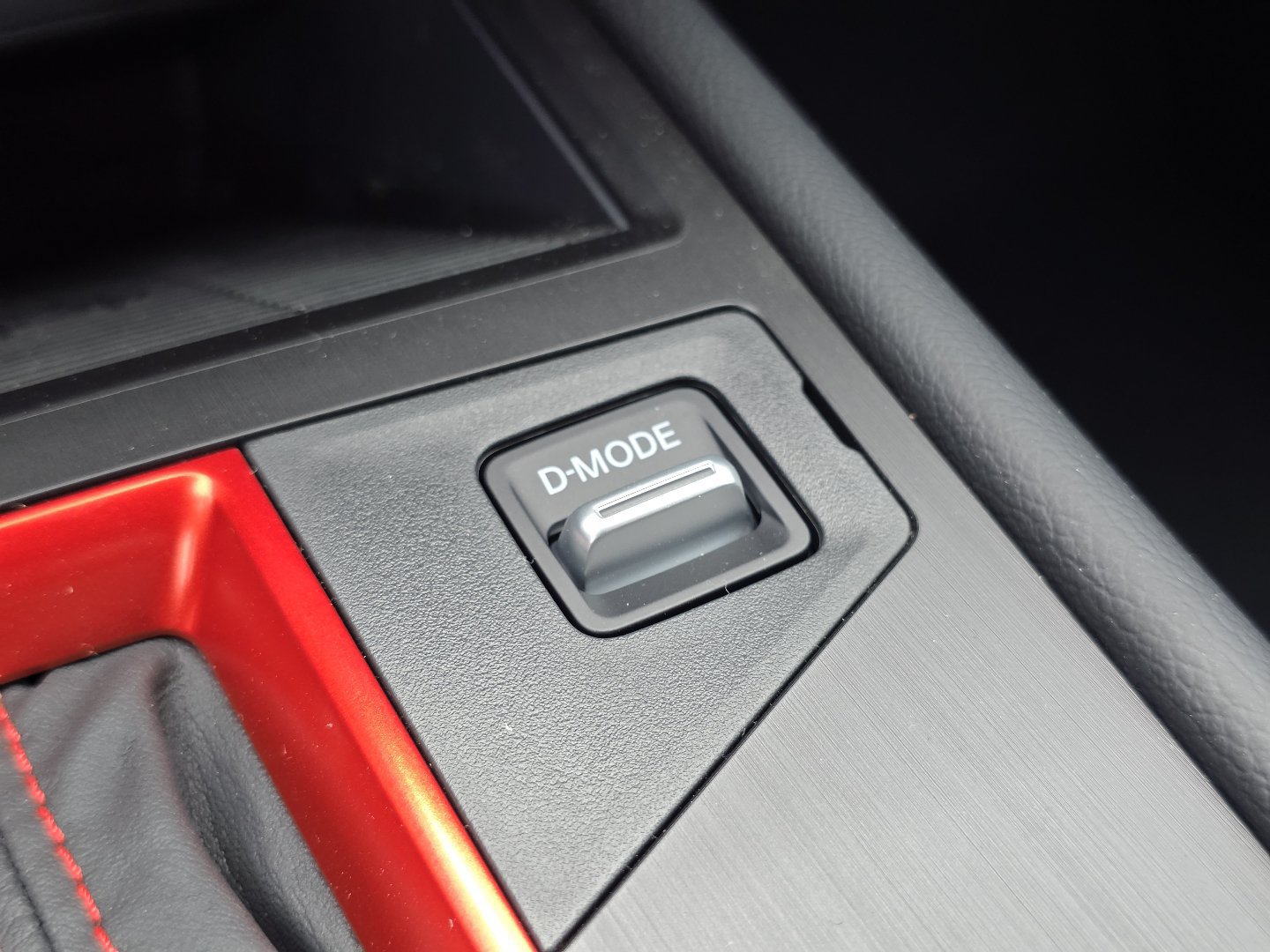 New 2026 Nissan Kicks SR AWD/4WD image 36