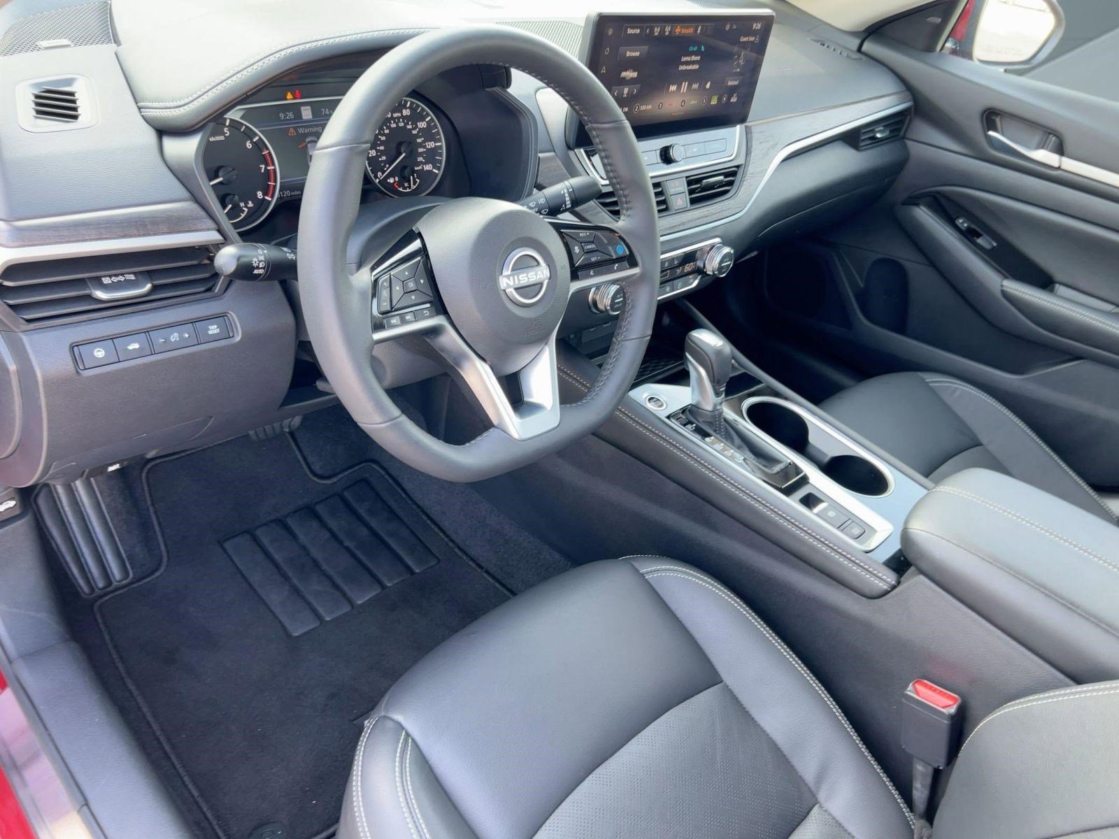 Used 2025 Nissan Altima 2.5 SL image 4