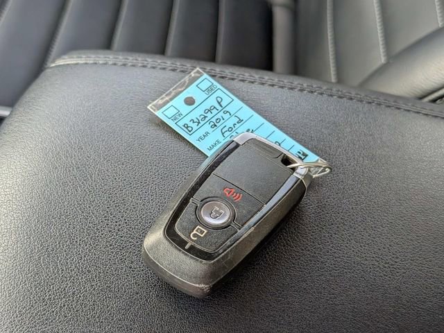 Used 2019 Ford Edge SE FWD image 32