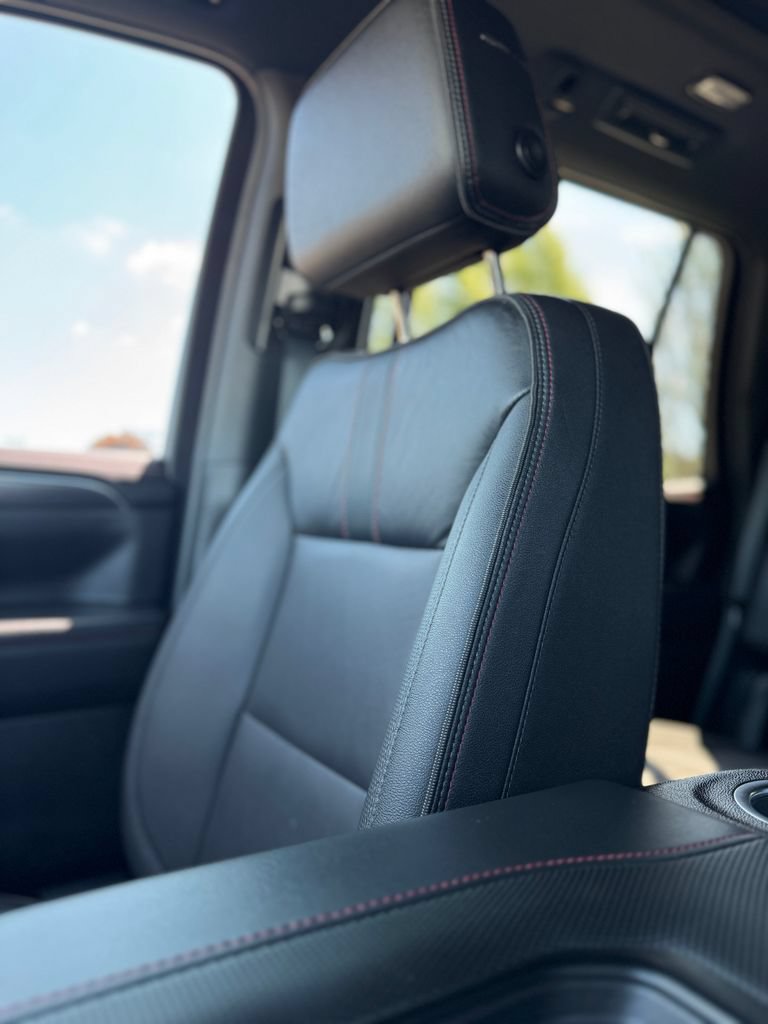 Used 2023 Chevrolet Tahoe RST w/ Luxury Package AWD/4WD image 41