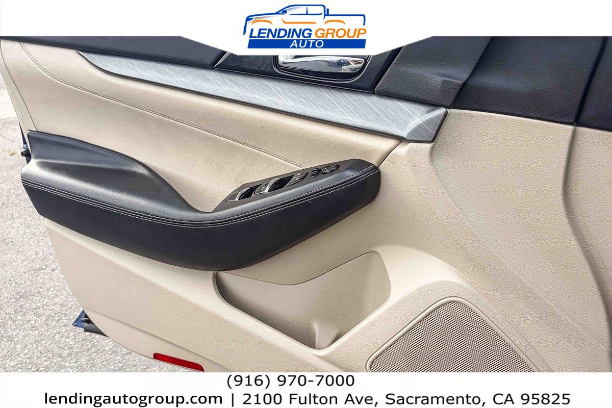 Used 2017 Nissan Maxima 3.5 SL FWD image 19