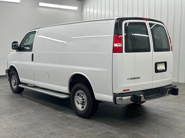Used 2024 Chevrolet Express 2500 w/ Driver Convenience Package image 4