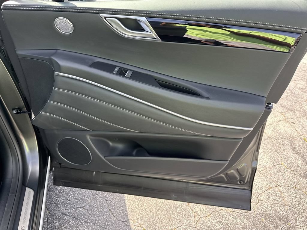 New 2025 Genesis GV80 2.5T Standard AWD/4WD image 14