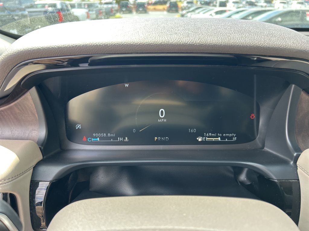 Used 2020 Lincoln Aviator Reserve w/ Equipment Group 202A image 10