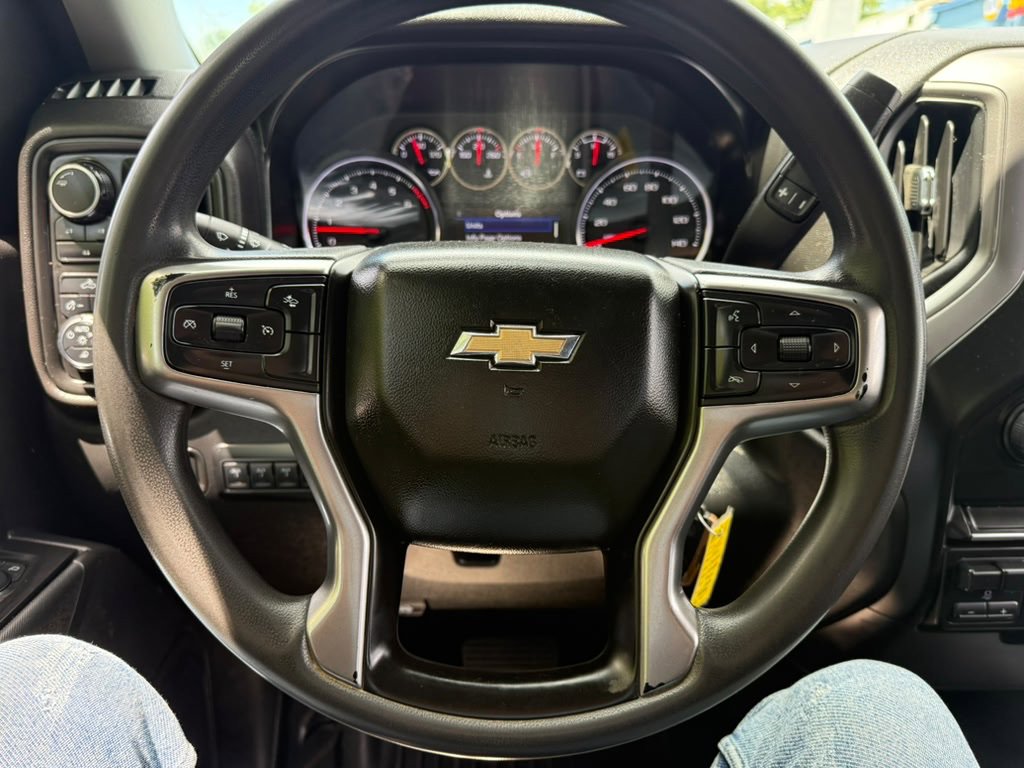 Used 2021 Chevrolet Silverado 2500 W/T AWD/4WD image 45