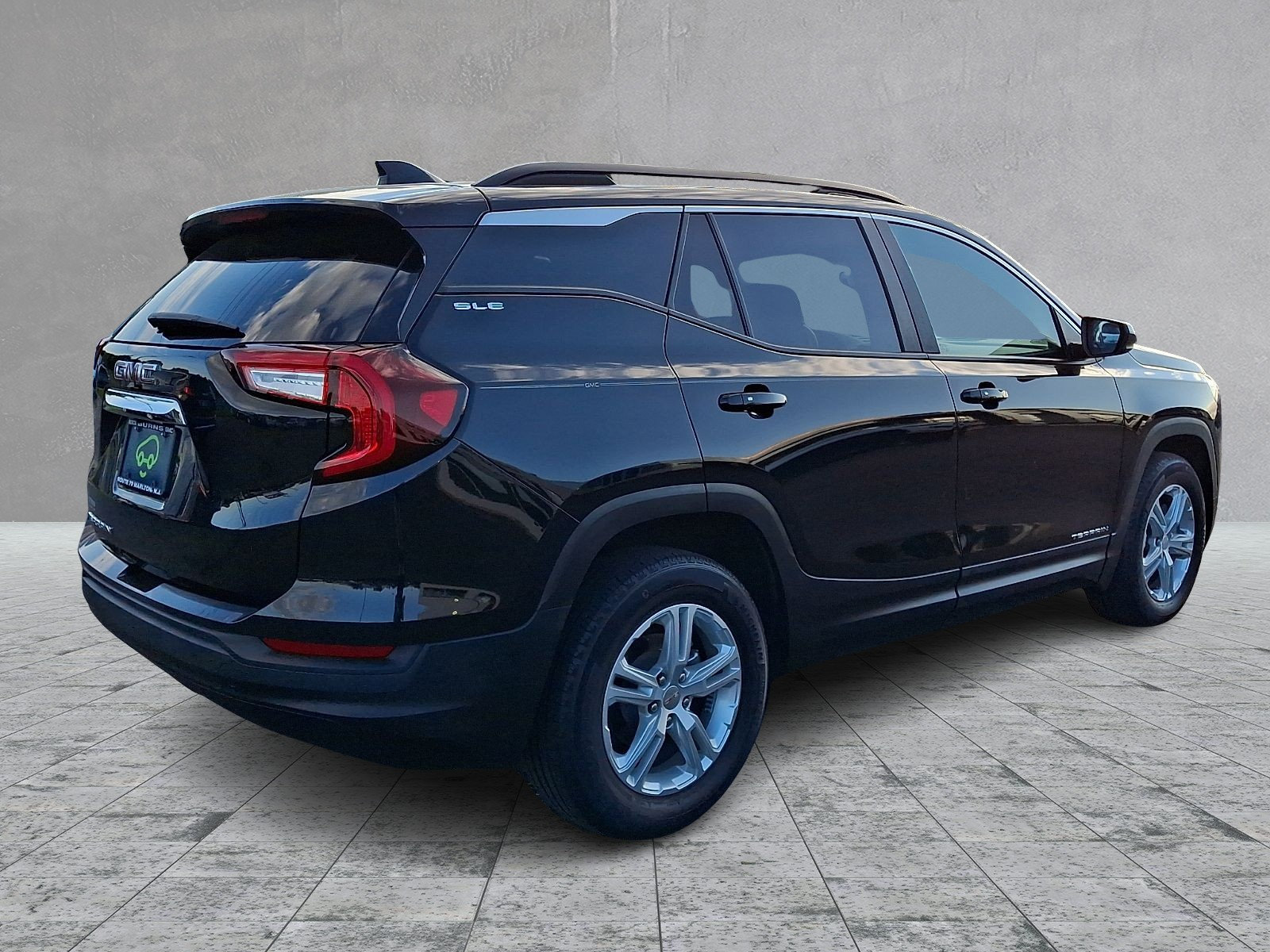 Certified 2022 GMC Terrain SLE w/ Driver Convenience Package FWD image 5