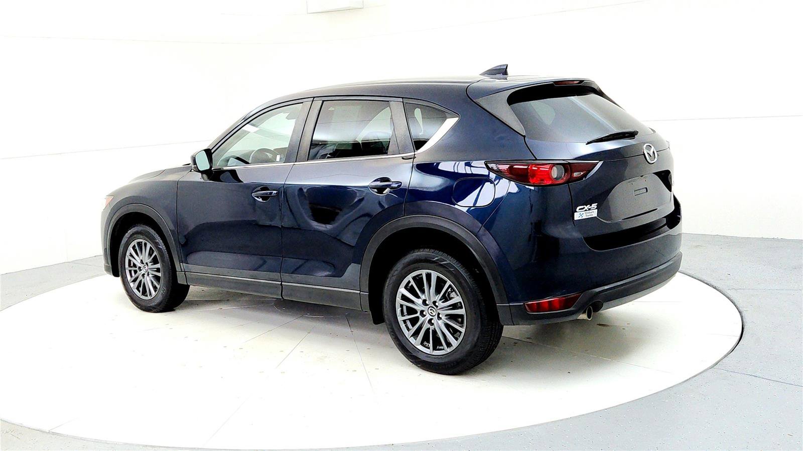 Used 2017 MAZDA CX-5 Touring image 4
