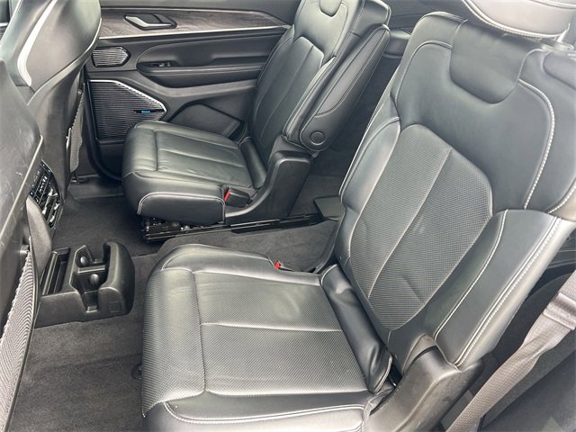 Used 2021 Jeep Grand Cherokee L Overland w/ Luxury Tech Group IV image 32