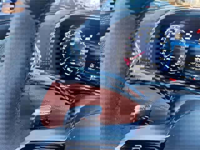 Used 2023 Mercedes-Benz SL 55 AMG 4MATIC image 26