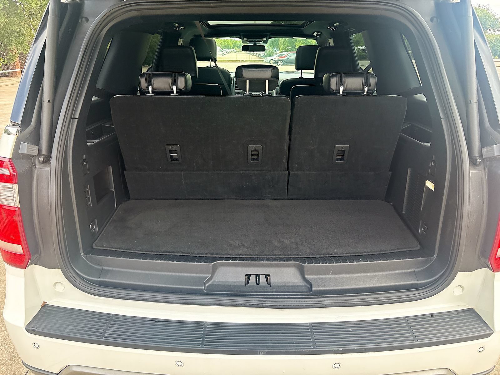Used 2021 Ford Expedition XLT RWD image 27