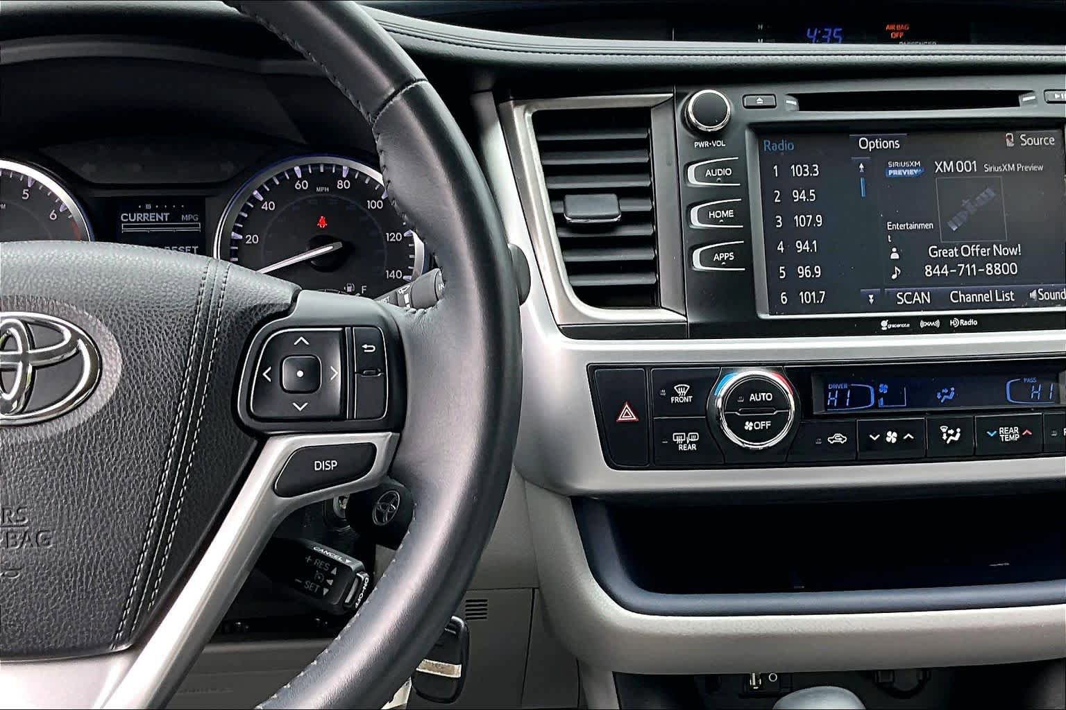 Used 2016 Toyota Highlander Plus AWD/4WD image 24