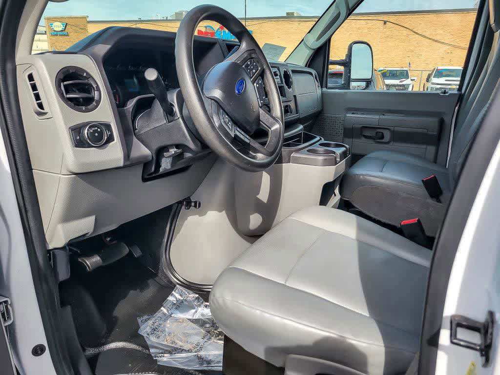 Used 2023 Ford E-350 and Econoline 350 Super Duty w/ Power Windows & Locks Group RWD image 7