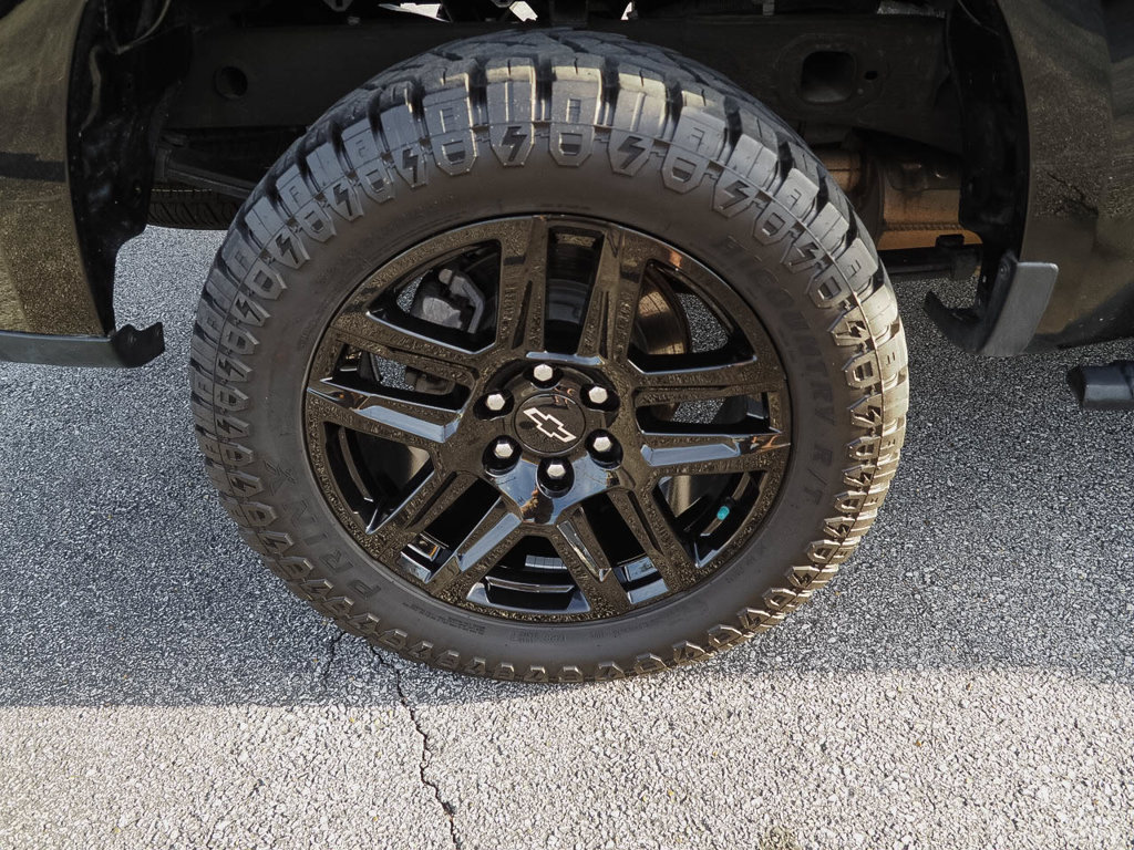Used 2023 Chevrolet Silverado 1500 Custom AWD/4WD image 33