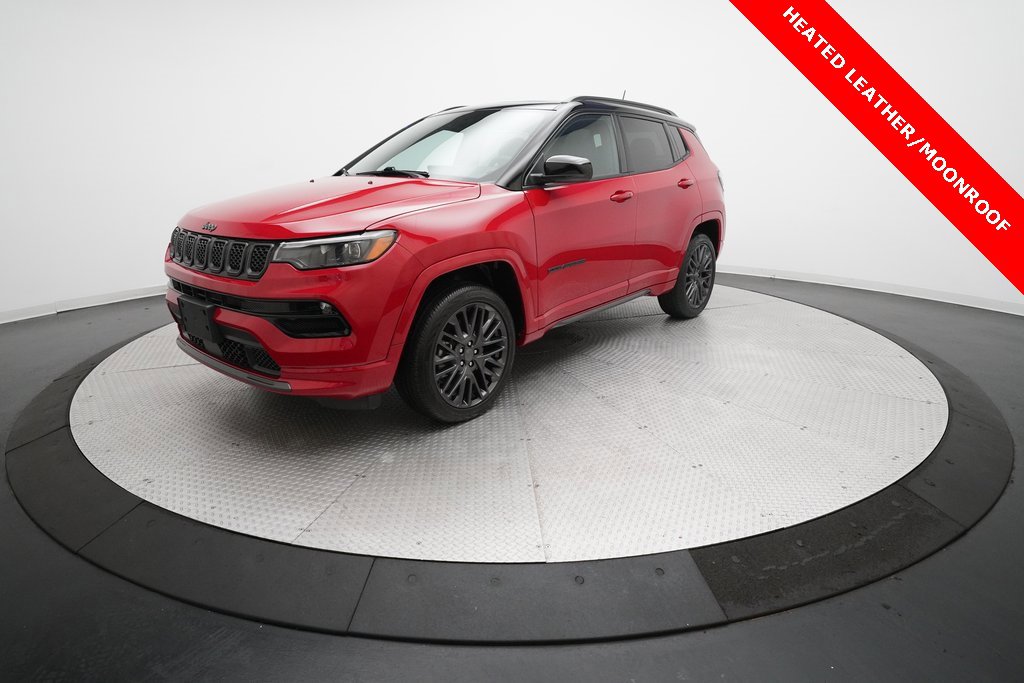 Used 2024 Jeep Compass Limited w/ High Altitude Package image 1