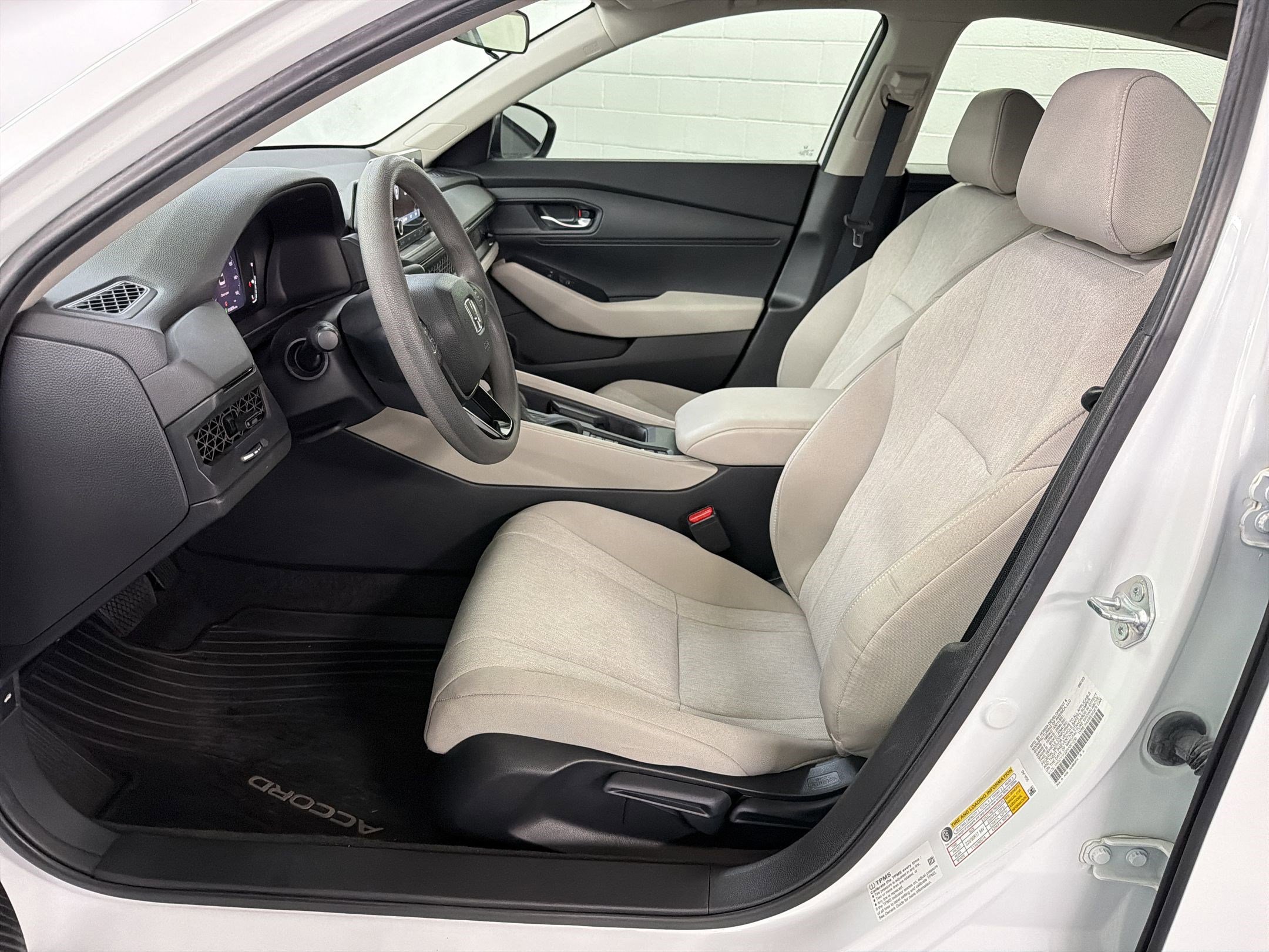 Certified 2024 Honda Accord LX image 5