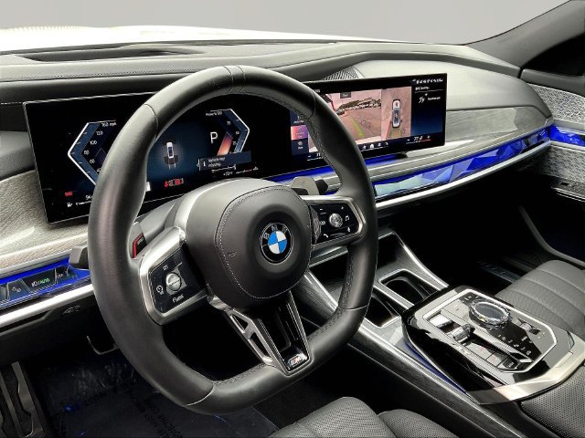 Used 2023 BMW 760i xDrive w/ Parking Assistance Package AWD/4WD image 18
