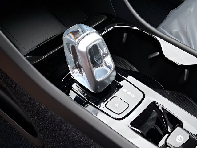 New 2026 Volvo XC40 B5 Plus w/ Protection Package Premier AWD/4WD image 7