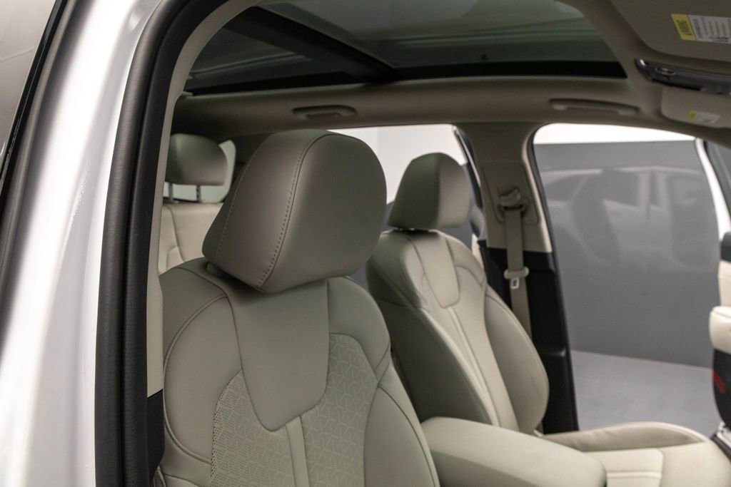 Used 2023 Kia Sorento SX image 35