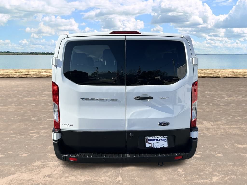 Used 2023 Ford Transit 350 XLT image 7