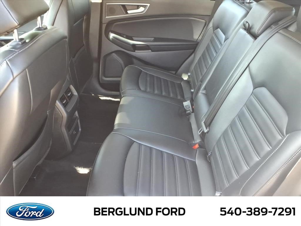 Used 2023 Ford Edge SEL AWD/4WD image 13