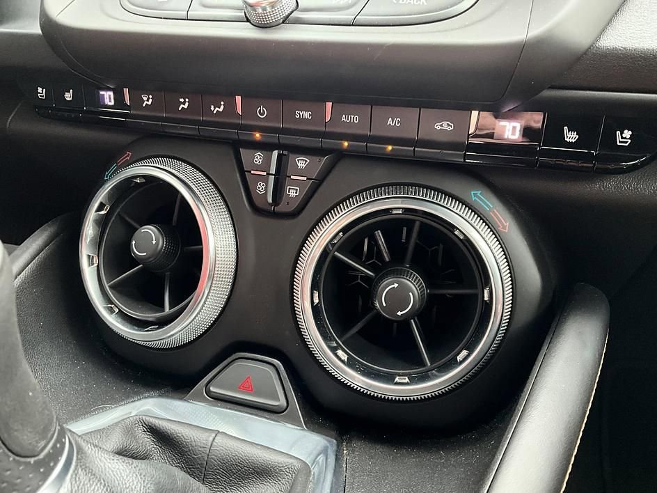 Used 2017 Chevrolet Camaro SS image 26