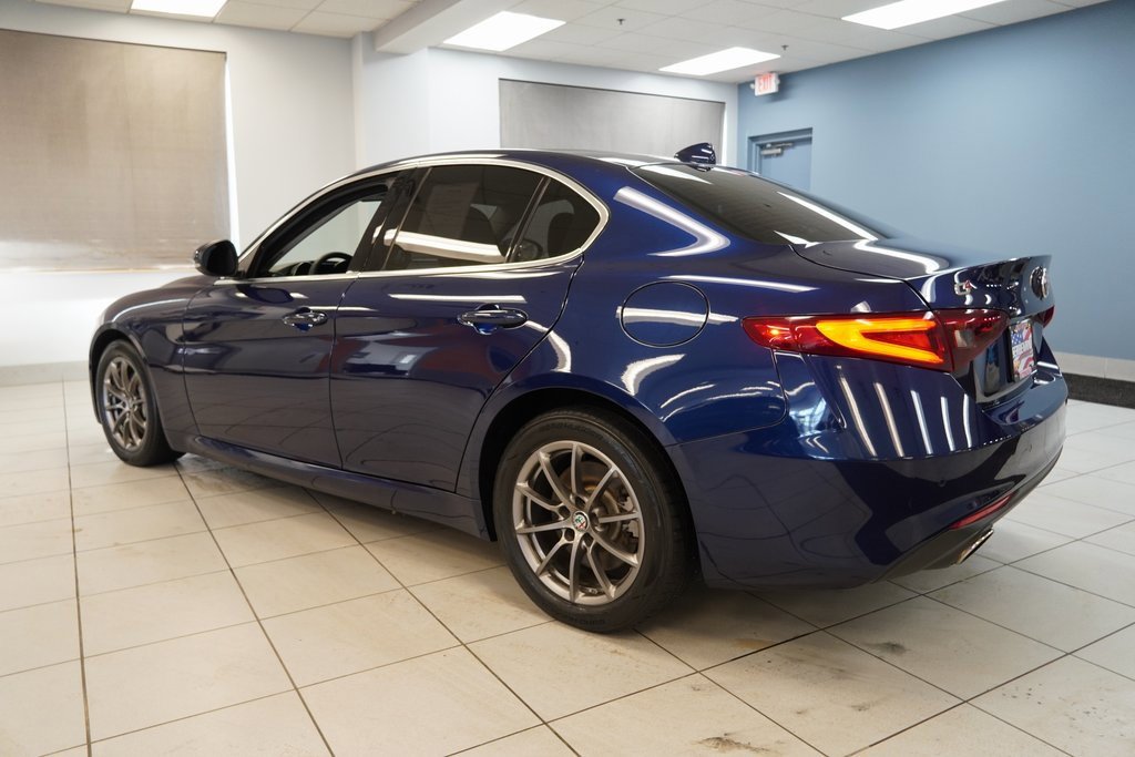 Used 2018 Alfa Romeo Giulia AWD image 10