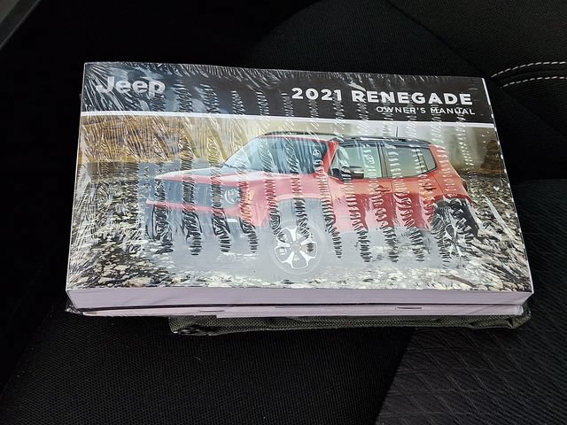 Used 2021 Jeep Renegade Latitude AWD/4WD image 25