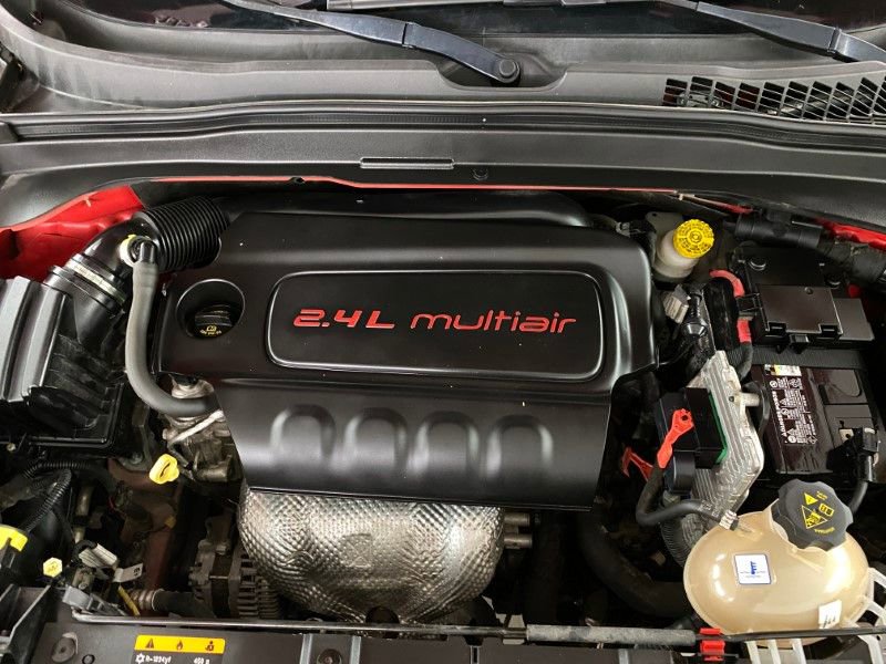 Used 2016 Jeep Renegade Latitude w/ Cold Weather Group image 26