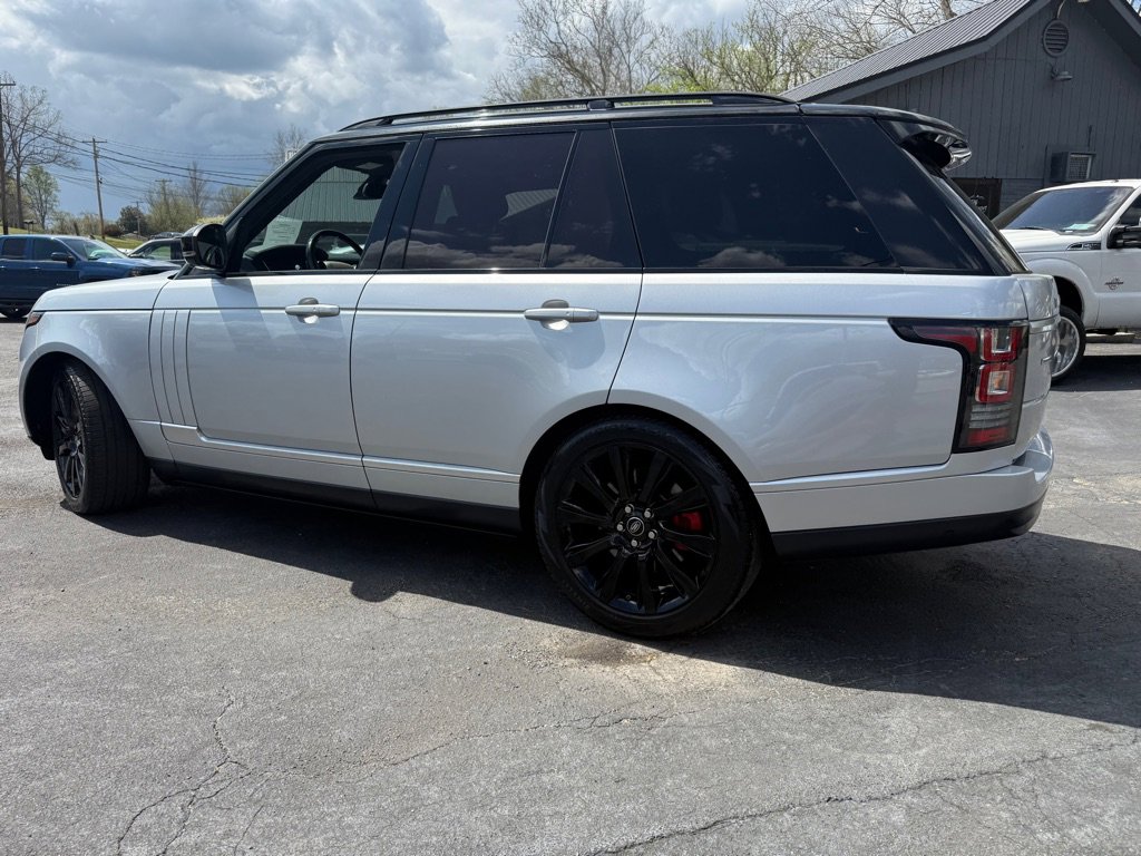 Used 2015 Land Rover Range Rover Supercharged image 2