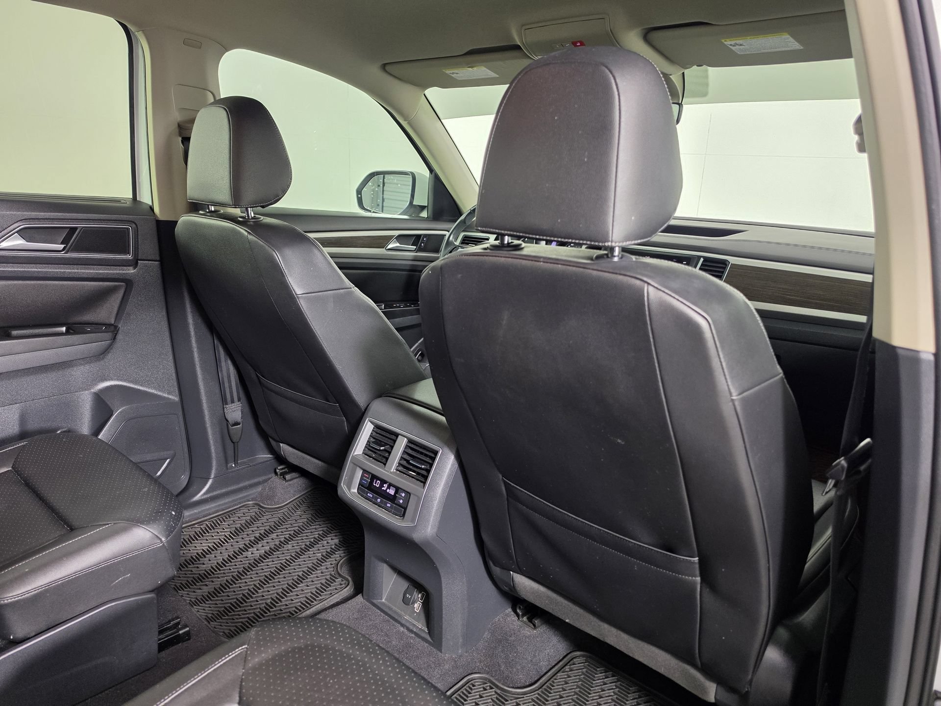 Used 2019 Volkswagen Atlas SE FWD image 40