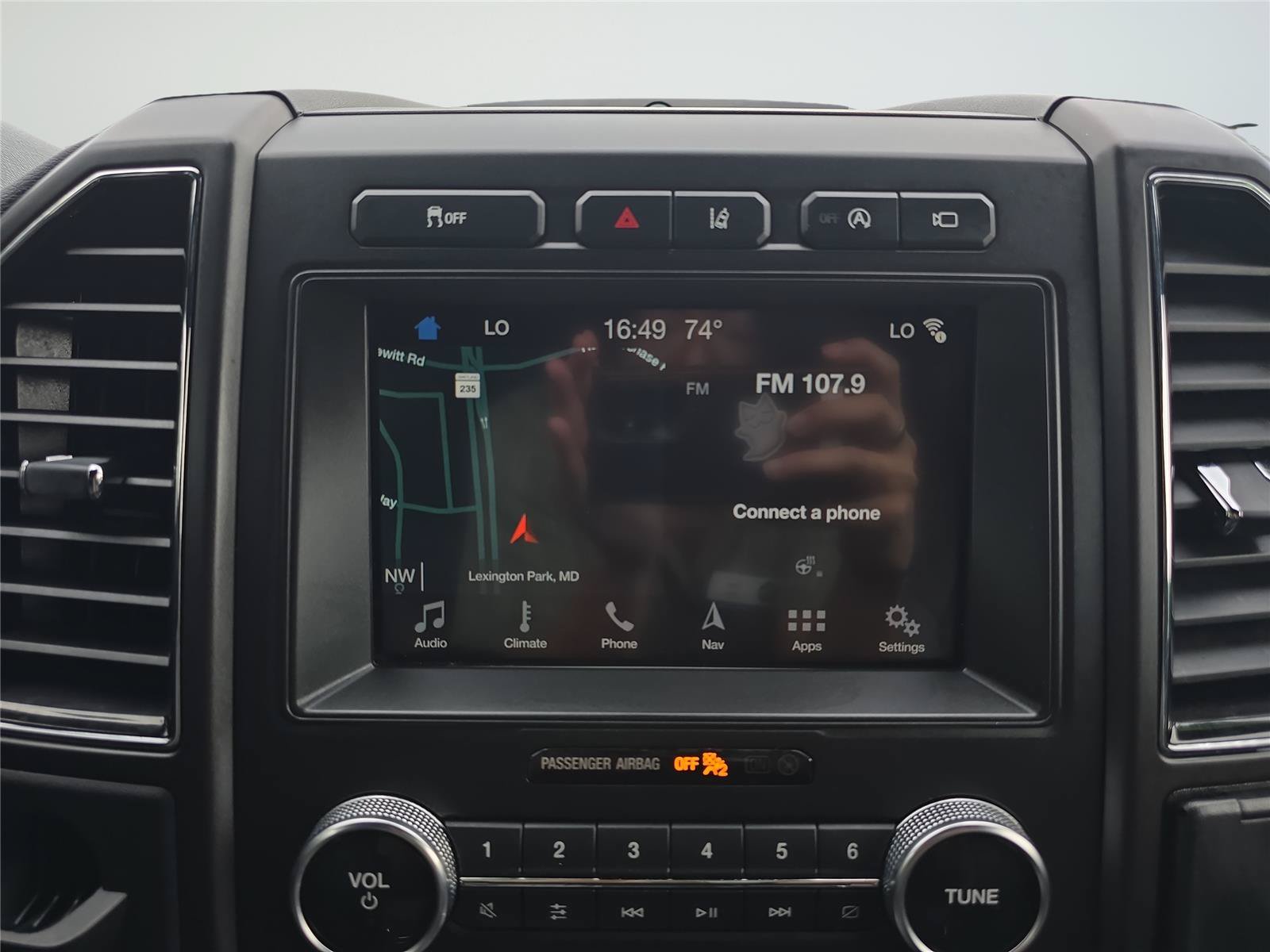 Used 2019 Ford Expedition Max Limited w/ Equipment Group 303A RWD image 17