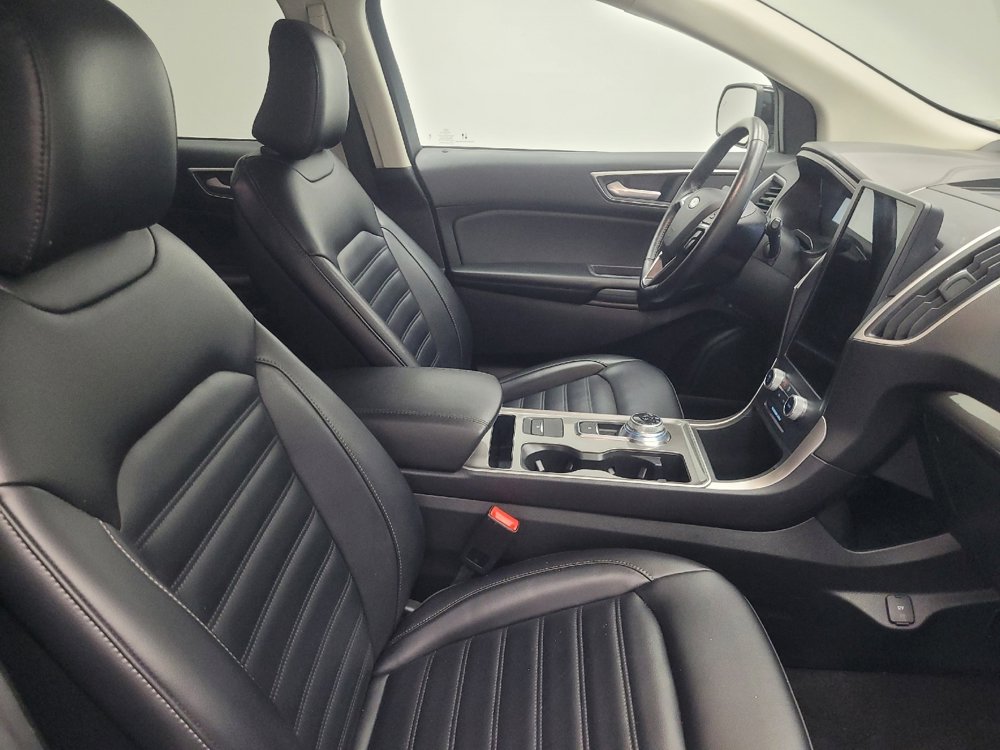 Used 2023 Ford Edge SEL image 21