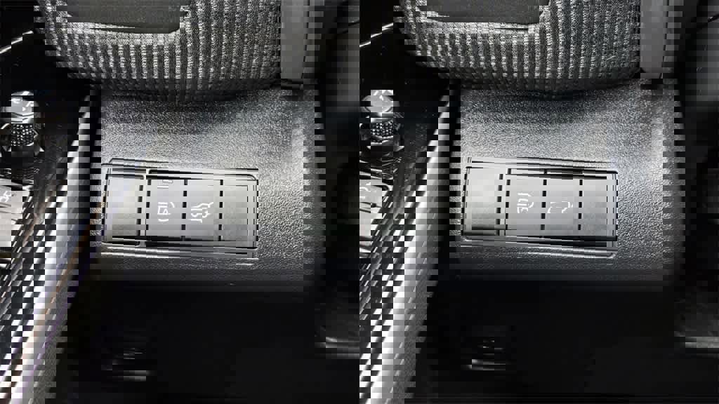 Used 2025 Toyota bZ4X XLE image 20