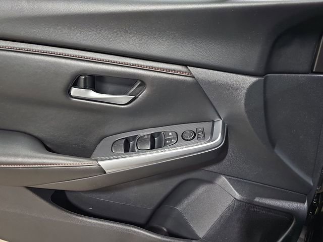 Used 2025 Nissan Sentra SR image 21