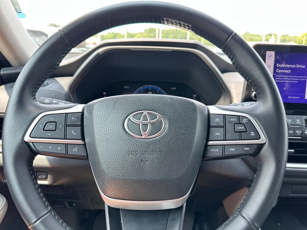 Used 2024 Toyota Grand Highlander AWD image 12
