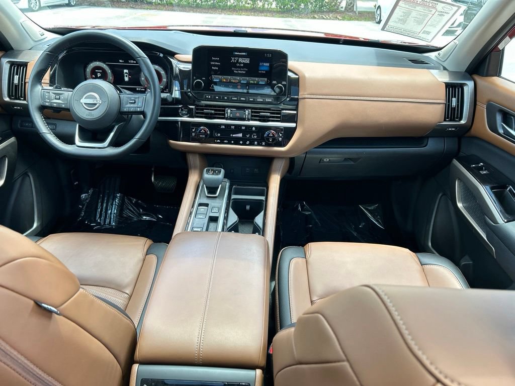 Certified 2025 Nissan Pathfinder Platinum w/ Cargo Package FWD image 12