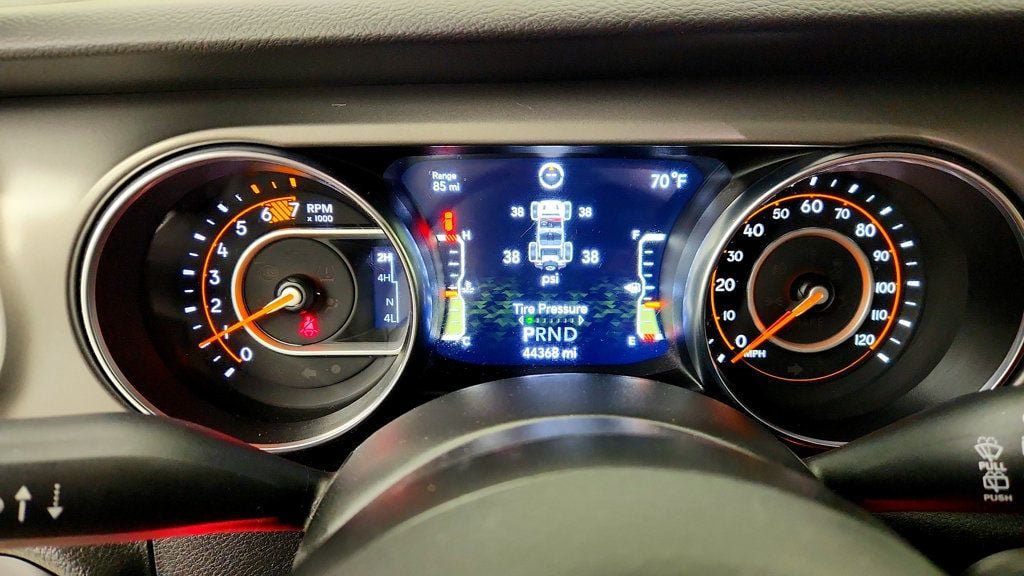 Used 2022 Jeep Wrangler Unlimited Sport AWD/4WD image 14