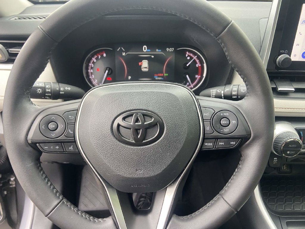Used 2024 Toyota RAV4 XLE Premium FWD image 33