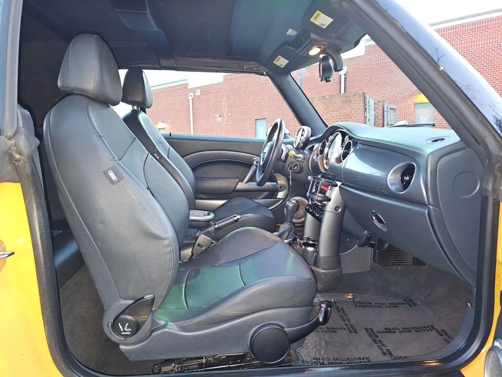 Used 2008 MINI Cooper Convertible image 11